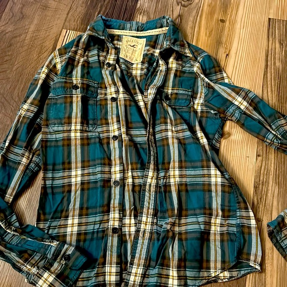 Button up - Picture 1 of 2